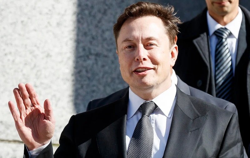 Elon Musk, de părere că petrolul și gazele nu ar trebui „demonizate”