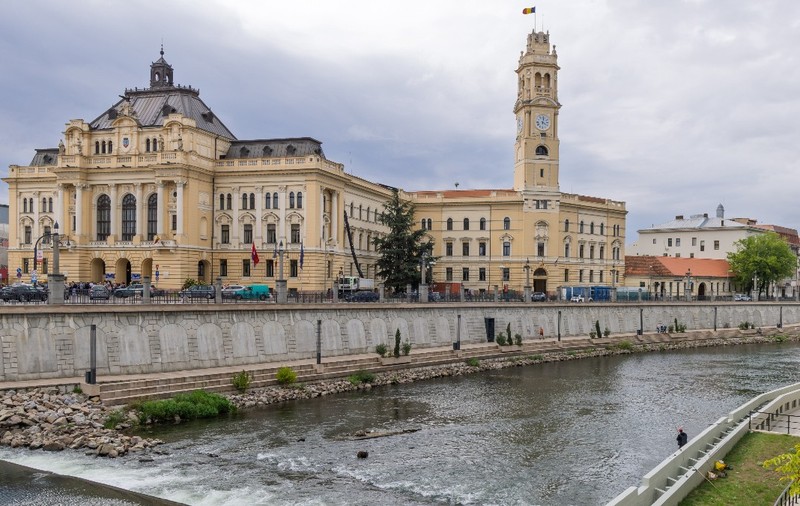În ultimii cinci ani, Primăria Oradea a fost obligată să plătească aproape 6 milioane de lei în urma a 43 de procese pierdute cu proprietari și firme expropriate. Sursă foto Shutterstock
