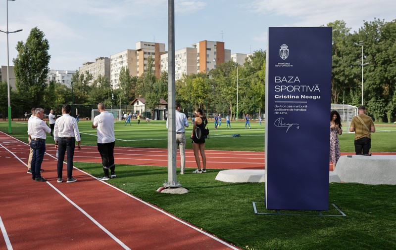 Școala 164 din București a inaugurat cea mai mare bază sportivă, care îi poartă numele campioanei Cristina Neagu