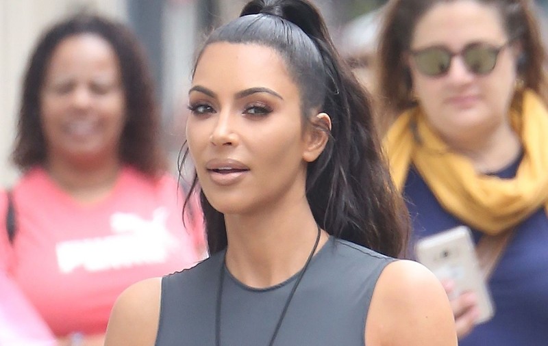 Kim Kardashian se simte sub presiunea soțului. Ce îi cere Kanye West