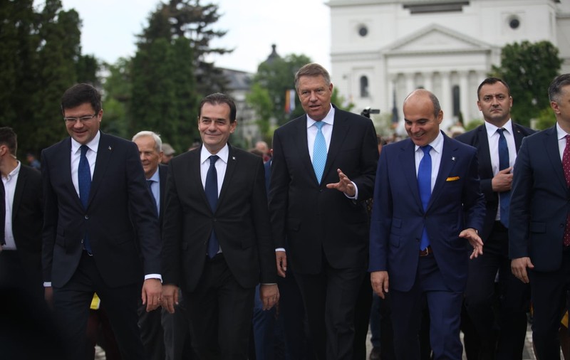 Klaus Iohannis, întâlnire cu liderii PNL, la Vila Lac. Orban: „Întreg partidul este pregătit să se bată cu toate forțele pentru câștigarea alegerilor prezidențiale!”