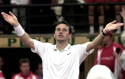 Andrei Pavel este acum antrenorul lui Marius Copil