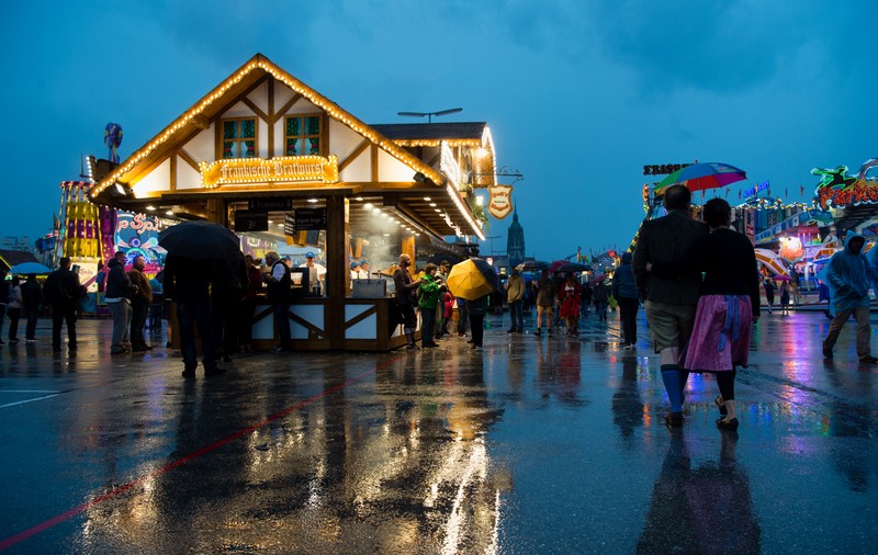 A început festivalul berii Oktoberfest în Munchen! Au fost luate măsuri stricte de securitate
