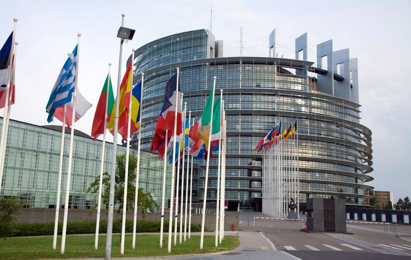 Împrumut de 35 miliarde euro pentru Ucraina, aprobat de Parlamentul European/ „Rusia trebuie să plătească”