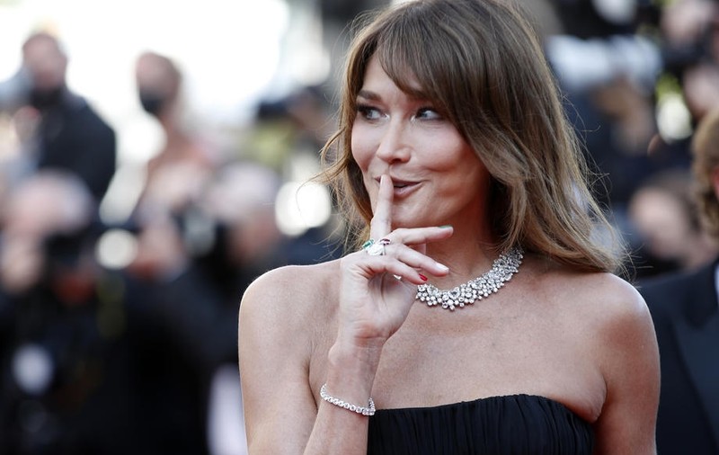 Carla Bruni, soţia fostului președinte francez Nicolas Sarkozy, interogată în dosarul finanţării campaniei electorale cu fonduri din Libia