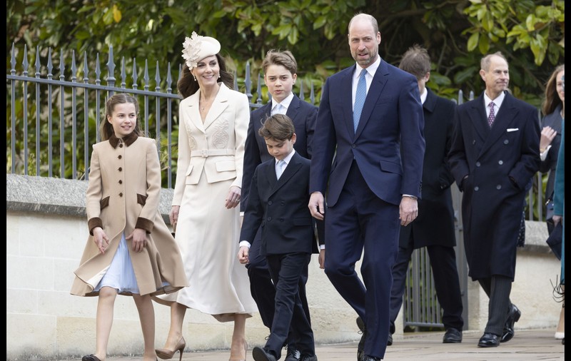 Imagini cu Kate Middleton și prințul William alături de cei trei copii la slujba de Paște. Ce ținută a purtat prințesa de Wales