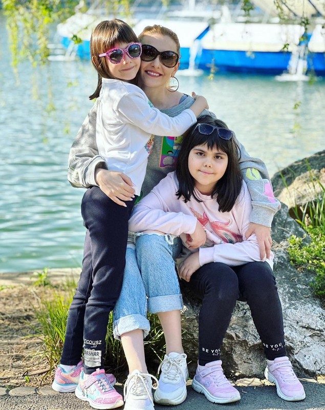 De ce Alina Sorescu nu și-a făcut planuri de vacanță cu fetițele ei: „Situația noastră atipică”. Copiii locuiesc și cu Alexandru Ciucu