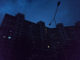 26 octombrie 2022, Kiev, Ucraina: Din cauza atacurilor masive cu rachete ale trupelor ruse asupra infrastructurii Ucrainei, multe locuințe au rămas fără lumină | Foto: EPA
