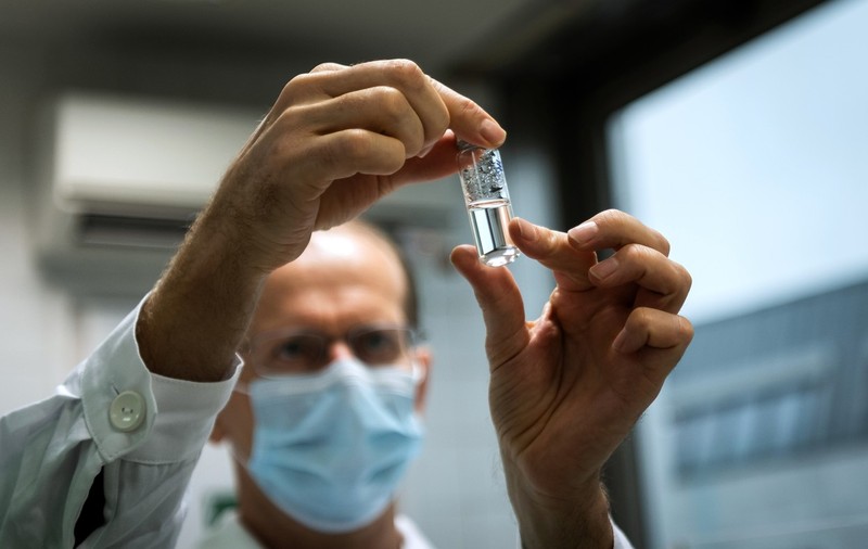 Hackeri plătiți de „statele ostile”, acuzați că încearcă să fure secretele vaccinului anti-COVID