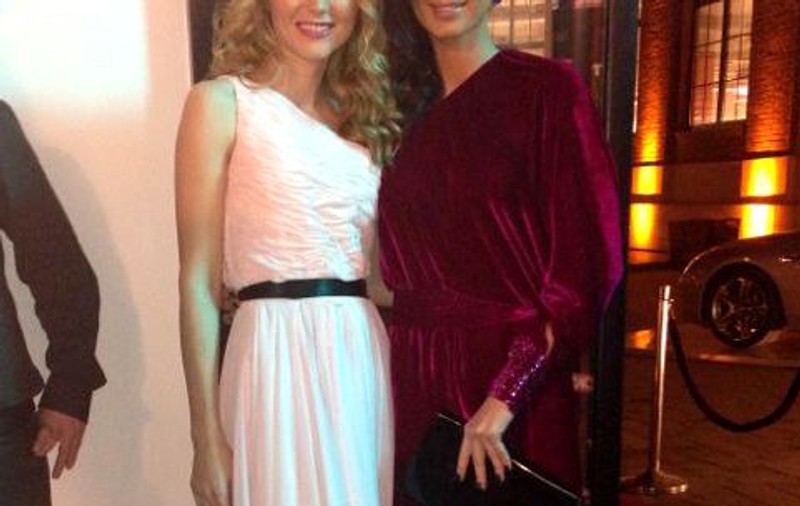 Geanina Ilieș, de la Oscar, direct pe stadion! Uite cum s-a schimbat în câteva ore!| FOTO