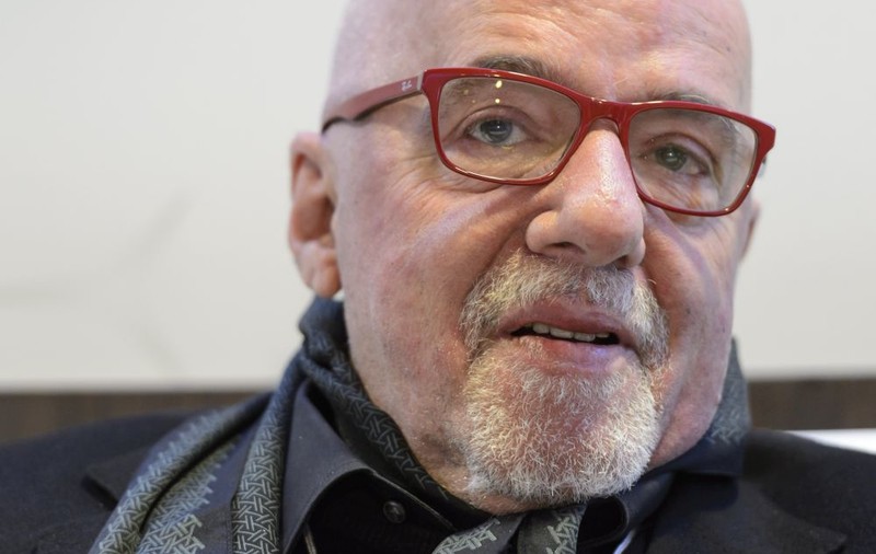 Paulo Coelho a prezentat scuze publice Franţei pentru declaraţiile preşedintelui Jair Bolsonaro