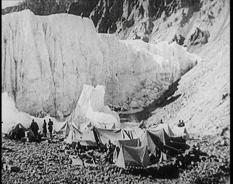 Rămășițele lui Sandy Irvine, alpinistul mort pe Everest acum 100 de ani, au fost găsite