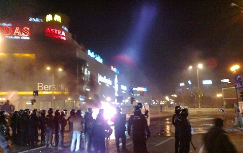 THE ECONOMIST: Românii dau "bătălia de la Bucureşti"