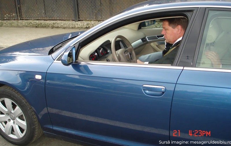 Cu cât a fost vândut la licitație fostul Audi A6 al lui Klaus Iohannis. Mașina pe care o folosea când era primar s-a dat cu aproape de 10 ori mai mult față de prețul de pornire