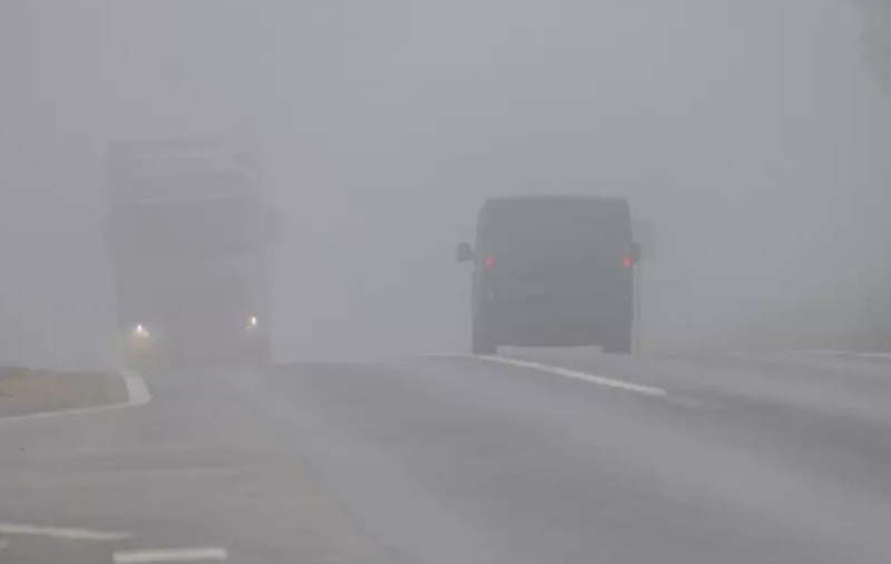 Cod galben de ceață emis pentru județele Harghita și Sibiu. Care sunt zonele afectate