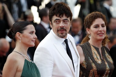 Benicio del Toro, pe covorul roșu la gala de decernare a premiilor Festivalui de Film de la Cannes