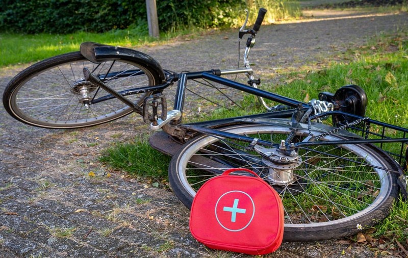 Biciclist ucis de un șofer băut, în Dâmbovița. Criminalul a fugit de la locul faptei