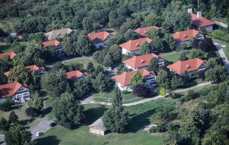 Analiză. Periferia marilor orașe, tot mai tentantă din punct de vedere imobiliar. În două comune din România, prețul a depășit 2.000 de euro pe metru pătrat
