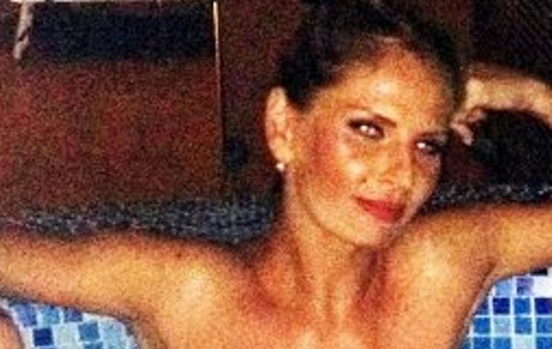 Andreea Bănică, poză de divorţ! Noaptea târziu în jacuzzi cu un tinerel! FOTO