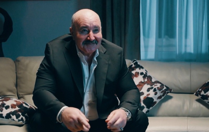 Primele imagini din sezonul 2 „Cămătarii”. Nuțu și Sile Cămătaru, familia și oameni din justiție, în documentarul PRO TV și VOYO