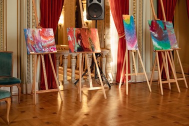 O parte dintre lucrările expuse în noiembrie la Opera Națională din București