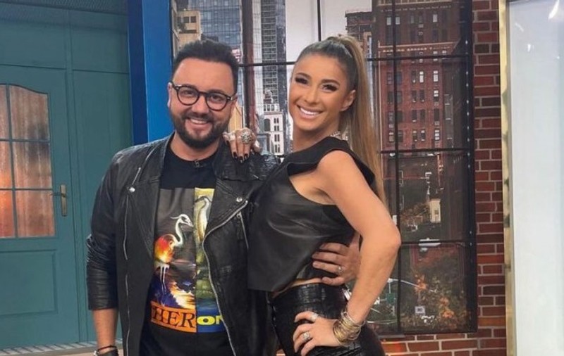 Anamaria Prodan s-a filmat în costum de baie, după ce a fost acuzată că folosește Photoshop. Cum arată impresara la 49 de ani