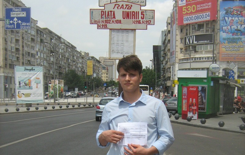 Deși nu a fost prins fără bilet, a plătit 500 de lei amendă de conștiință la RATB!