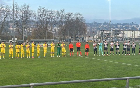 Cum arată un derby din Liga 3 din Elveția. De la 0-3 la 3-3, intrări tari, 2 „roșii”, patronul-antrenor eliminat de pe bancă: „Nu e ca Gigi Becali, chiar are licență”