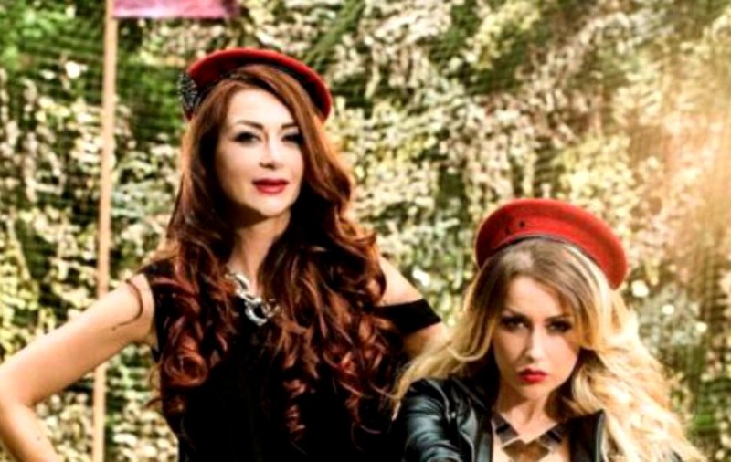 Raluca și Denisa Tănase, surprinse într-o ipostază rară. “Tu te lauzi cu poza”
