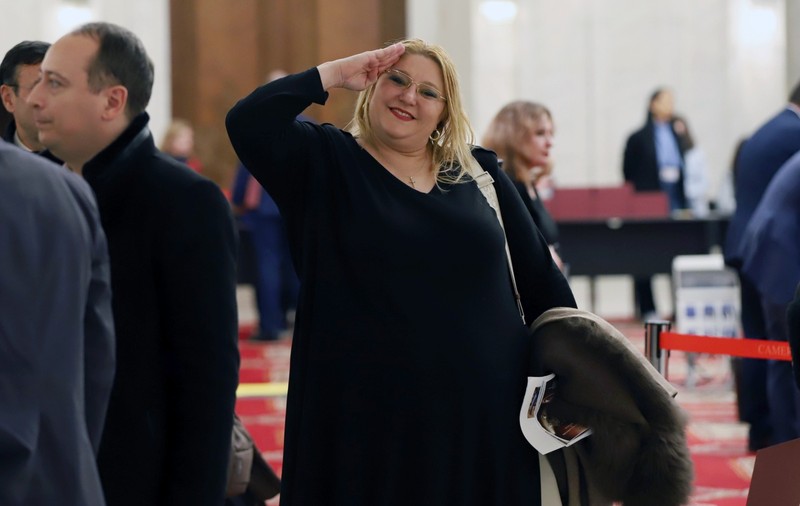 Noul Parlament începe cu circ: de la declarații bizare la fuga de ochii lumii. Ce nu s-a văzut la TV REPORTAJ