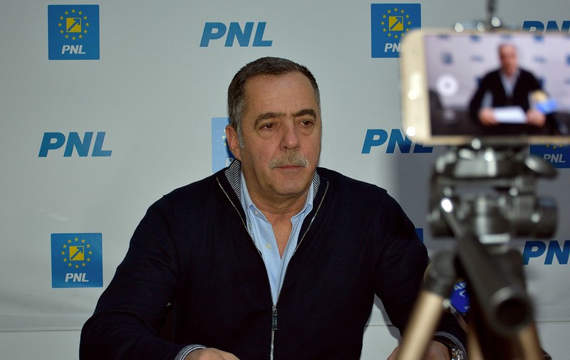 Fostul parlamentar PD-L Cezar Preda, propus de PNL să conducă Institutul Cultural Român din Paris
