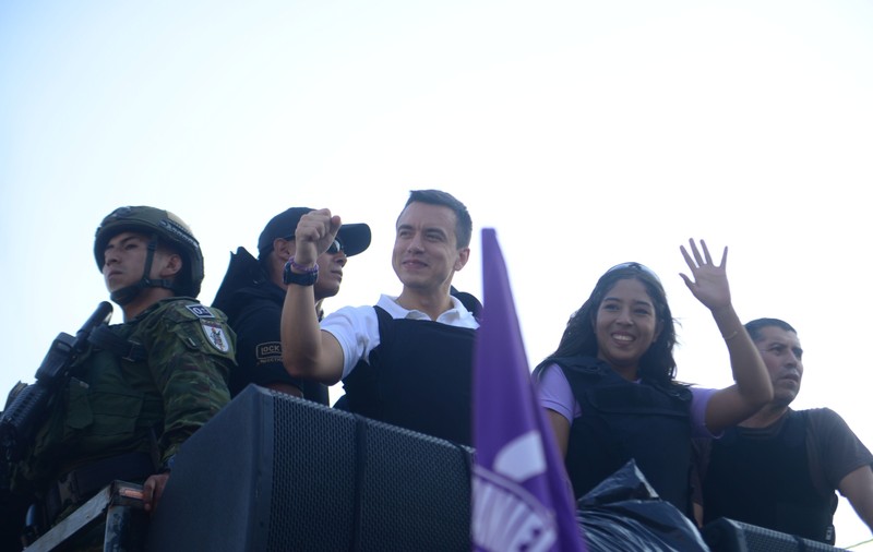 Omul de afaceri Daniel Noboa, fiul „baronului bananelor”, a devenit cel mai tânăr preşedinte din istoria Ecuadorului
