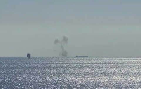 BREAKING NEWS O navă ar fi fost lovită de o dronă în Marea Neagră, în apropierea platformei Pescăruș. Două persoane și-au pierdut viața