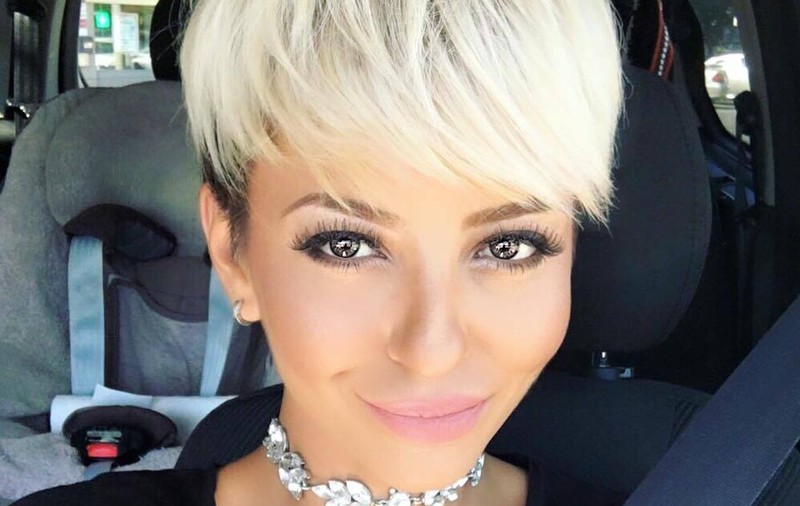 Giulia Anghelescu și soțul ei, surprinși în timp ce făceau dragoste. “Dau tot din casă”