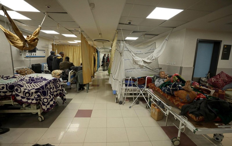 Israelul anunță că a ucis 90 de bărbați înarmați într-un raid la Al-Shifa, cel mai mare spital din Fâșia Gaza