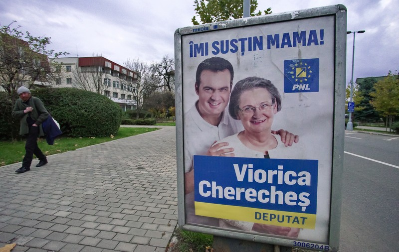 Coaliția anti-Famiglie: ne-am săturat de mame, soacre și nași. Propunem, lângă declarația de avere, și declarația de cumetrie, pentru alegerile din 2024