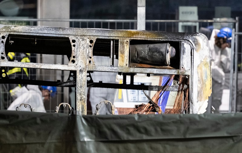 De ce nu s-au putut salva oamenii din autobuzul în care și-a dat foc un bărbat, în Elveția: „Capcană mortală! 1.000 de grade în 30 de secunde”