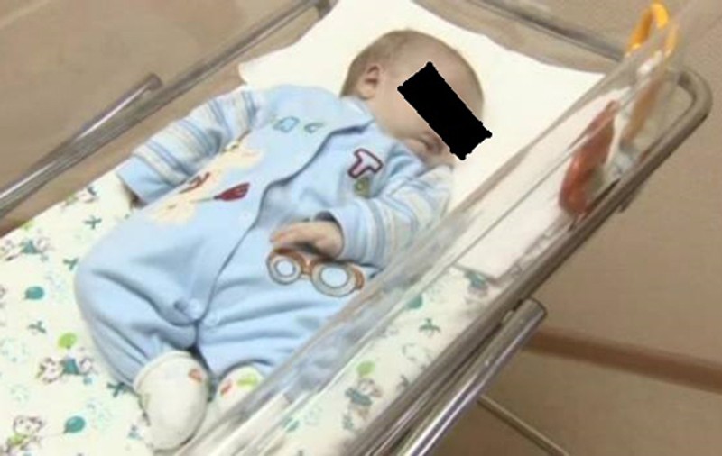 Cum negociază un medic viața unui bebeluș cu părinții acestuia: Dacă moare, îţi dau sicriu, bani