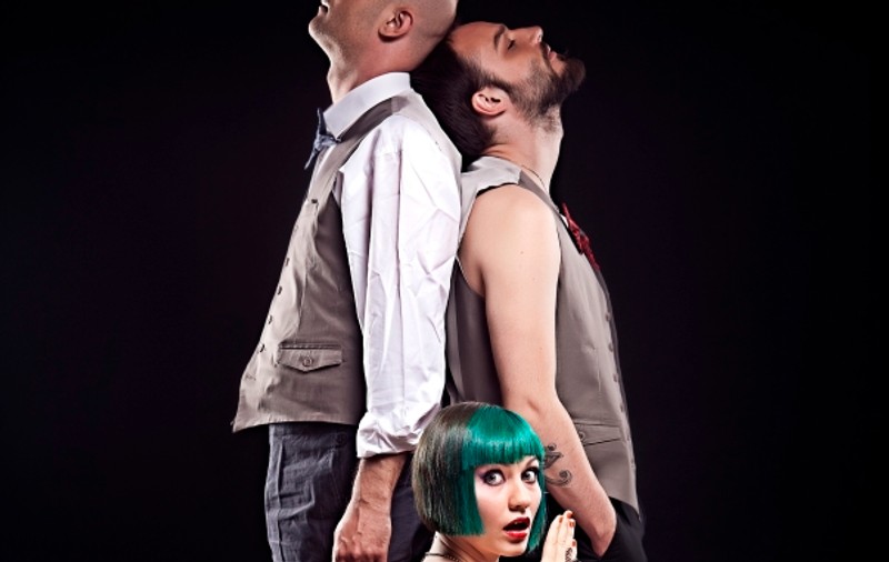 Trupa Dekadens lansează single-ul Fix Me Up. Ascultă aici piesa cu acorduri de vioară şi contrabas!