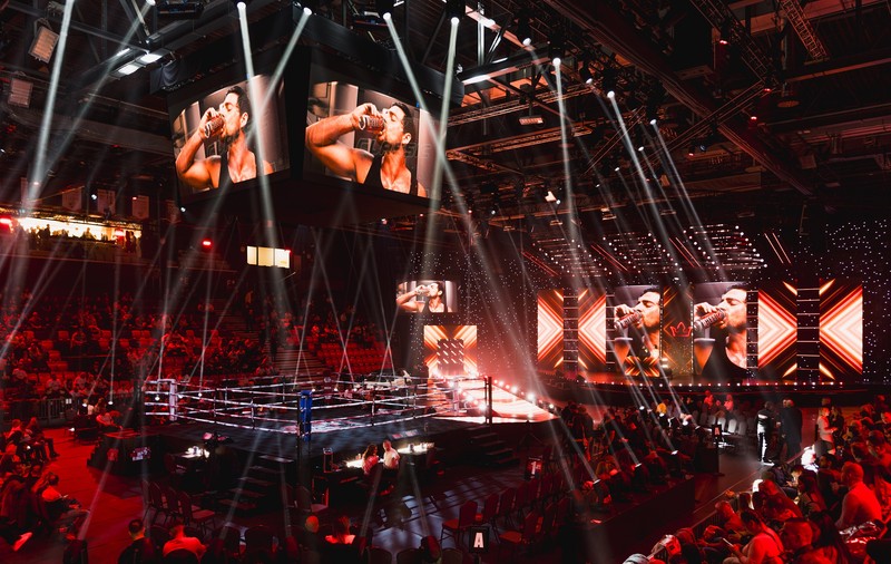 A treia noapte consecutivă de bilete epuizate: HELL Boxing Kings a adus trei TKO și o atmosferă încinsă pe Arena DVTK