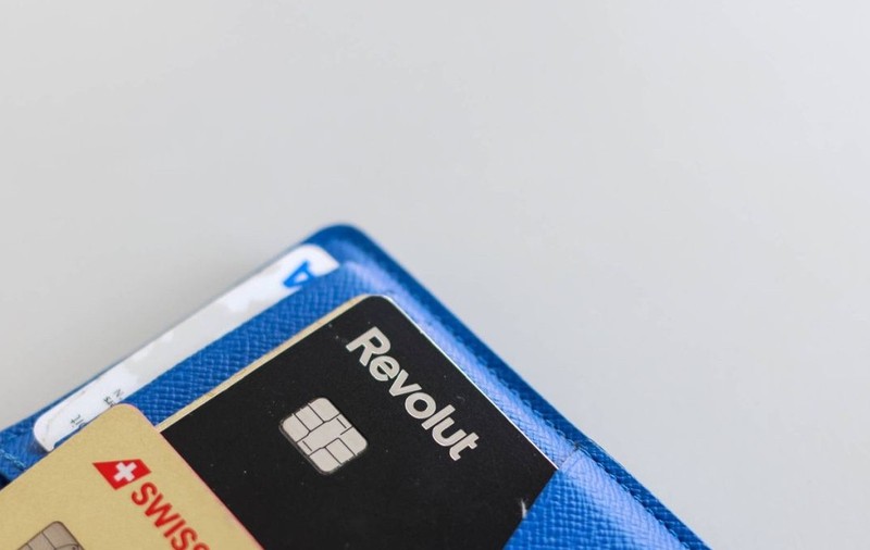 Revolut a depus o cerere pentru obținerea unei licențe bancare în Elveția. Foto: Profimedia