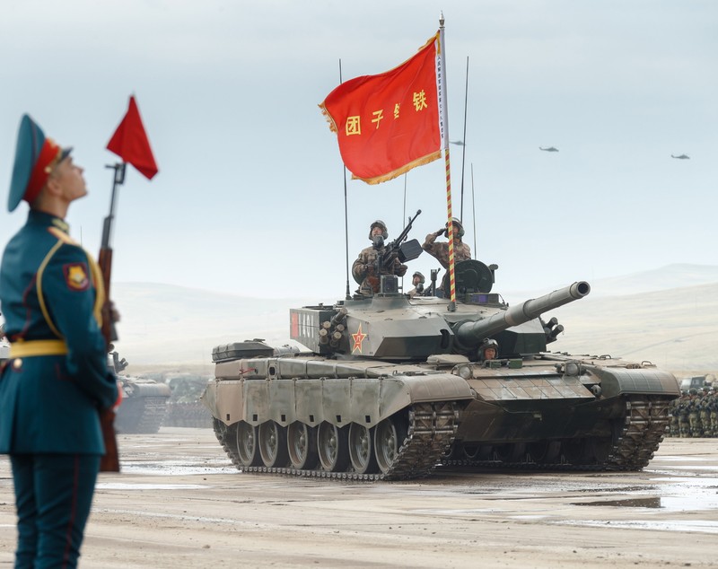 Cum se văd din spațiu cele mai mari exerciții militare din Rusia din ultimele patru decenii. Putin: "Rusia este o țară iubitoare de pace" / FOTO&VIDEO