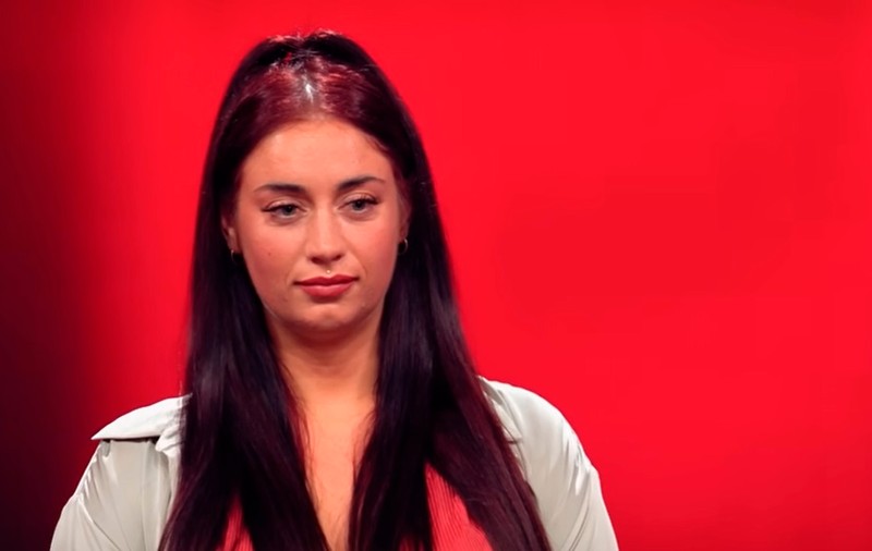 Cine este Nadine, românca devenită celebră la „Vocea Germaniei”. A rămas fără mamă și fără un loc unde să doarmă la 18 ani