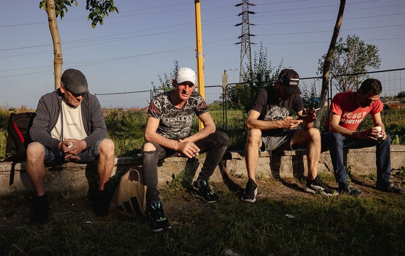 VIDEO Constănțenii și drona. Unii dintre ei vor să se bată cu autoritățile care dezinformează, alții cu rușii: „Noi am văzut asta aici de la cinci jumate, ministrul a spus că a aflat abia la zece!”