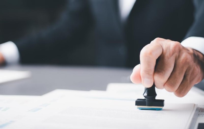 Fraudă de trei milioane de euro din fonduri europene la Arad. Parchetul European a efectuat percheziții