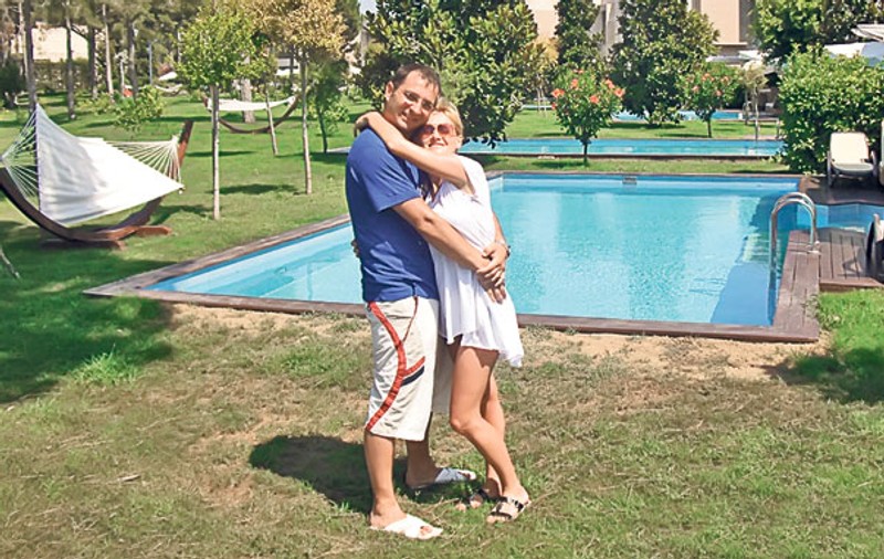 Claudiu Bogdan şi Cristina Coca de la OTV i-au tăiat moţul lui Ianis