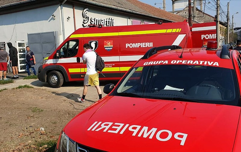 Un incendiu a izbucnit la o sală de sport din Timișoara, sâmbătă după-amiază. Focul  ar fi fost provocat intenționat
