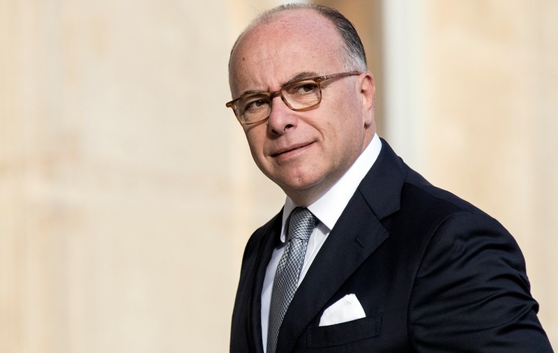 Bernard Cazeneuve este noul premier al Franței, după demisia lui Valls