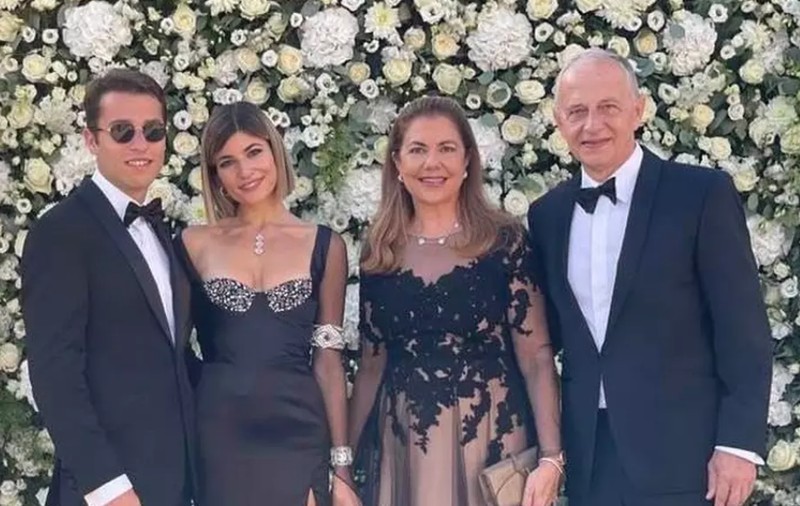 Ce spune Mihaela Geoană despre fiica ei, Ana, la un an de la căsătoria cu americanul Garrett Cayton. „Încă aștept. Ne dorim foarte mult”