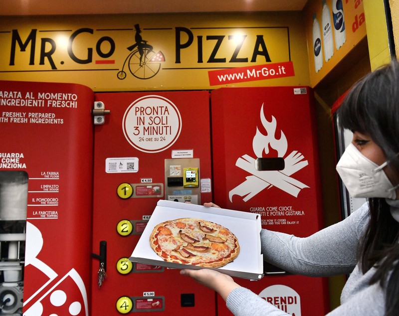 Un automat de pizza din Roma i-a indignat pe italieni: „Teribil”